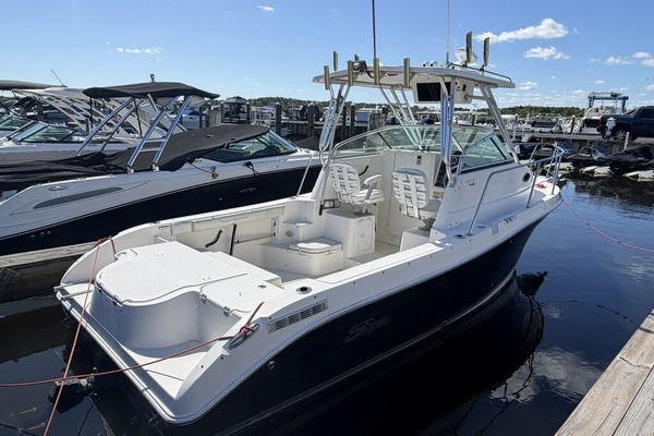 23ft Seaswirl Striper Yacht For Sale
