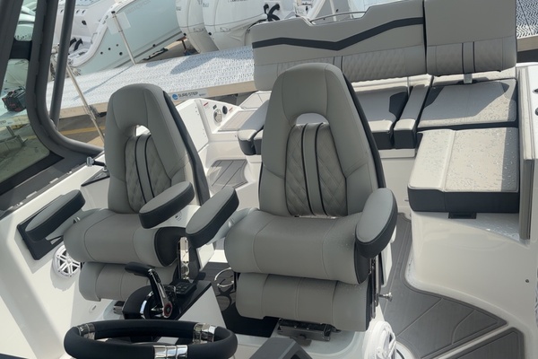 25ft Monterey Yacht For Sale