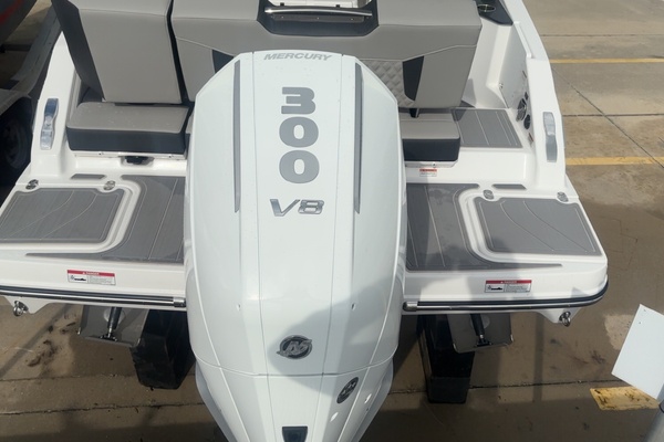 25ft Monterey Yacht For Sale