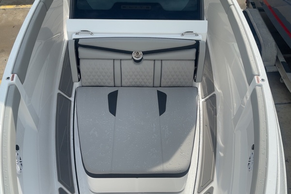 25ft Monterey Yacht For Sale