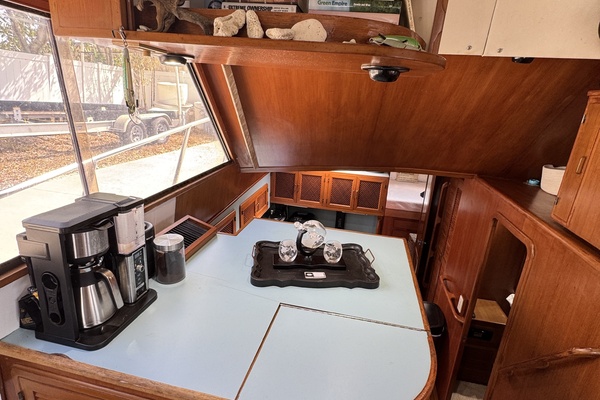 Severance Package 48ft Ricker Yacht For Sale