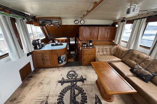 Severance Package 48ft Ricker Yacht For Sale