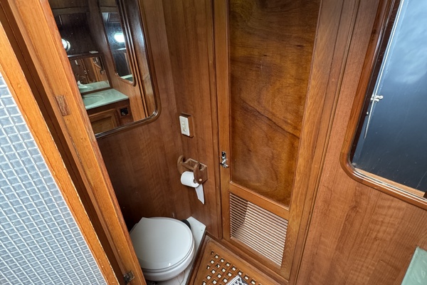 Severance Package 48ft Ricker Yacht For Sale
