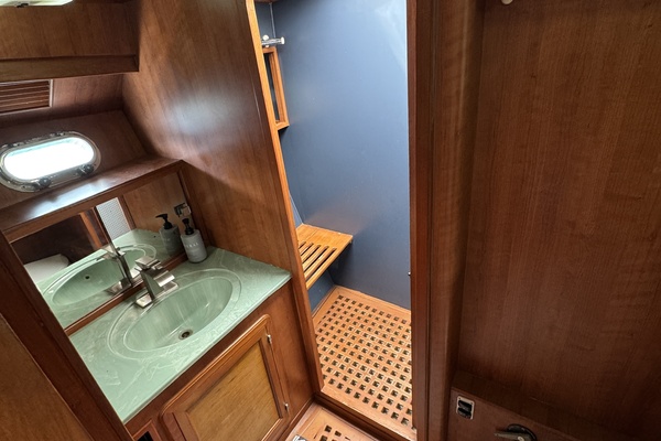 Severance Package 48ft Ricker Yacht For Sale