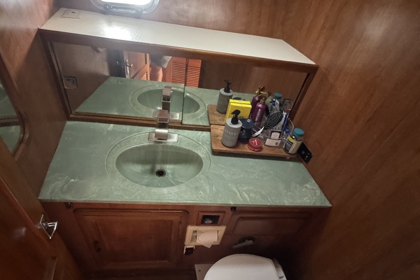 Severance Package 48ft Ricker Yacht For Sale