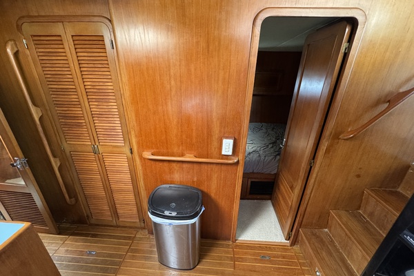 Severance Package 48ft Ricker Yacht For Sale
