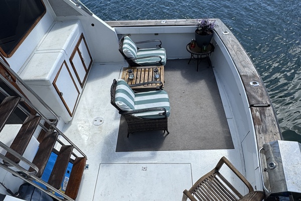 Severance Package 48ft Ricker Yacht For Sale