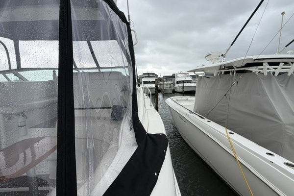 Stbd. side deck access