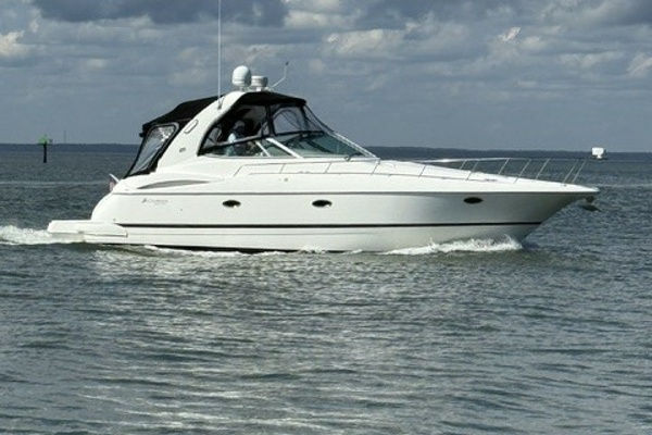 2004 Cruisers 370