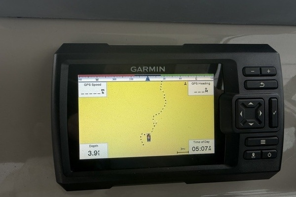 Garmin chartplotter