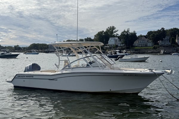 23ft Grady White Yacht For Sale