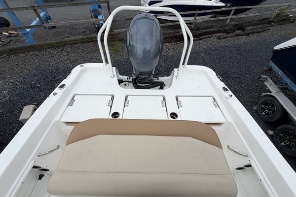 21ft NauticStar Yacht For Sale