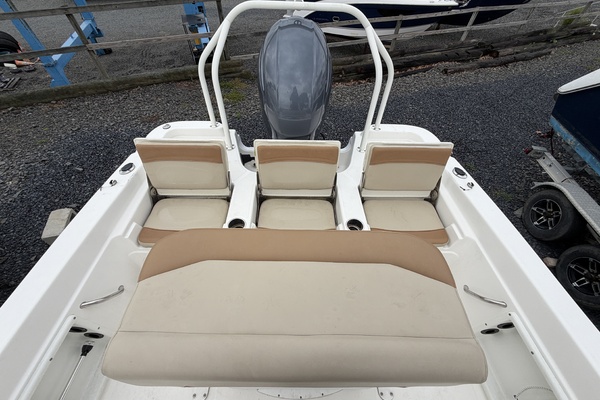 21ft NauticStar Yacht For Sale