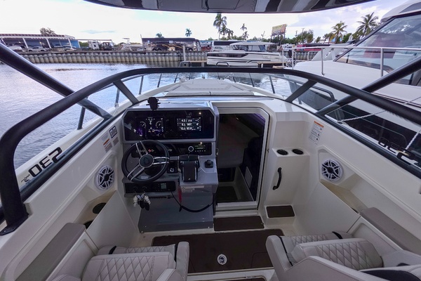 33ft Navan Yacht For Sale