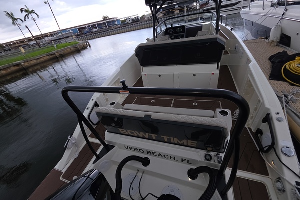 33ft Navan Yacht For Sale