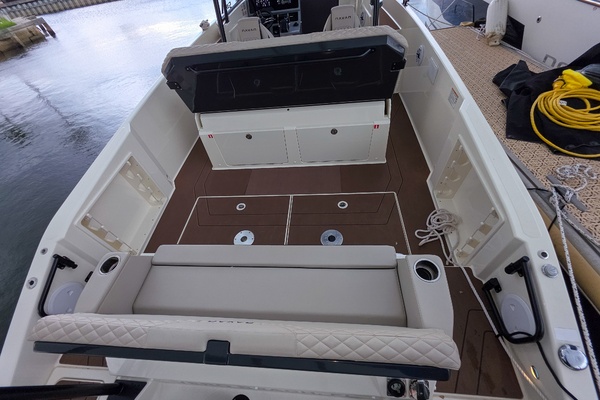 33ft Navan Yacht For Sale