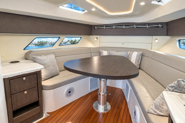 47ft Intrepid Yacht For Sale