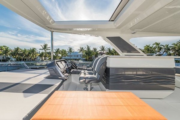 72ft Galeon Yacht For Sale