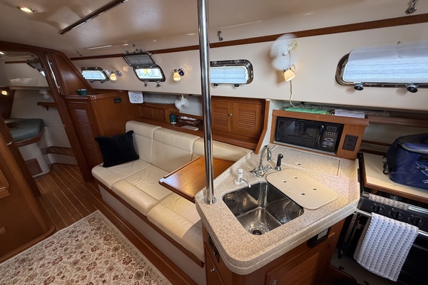 Day One 37ft Island Packet Yacht For Sale