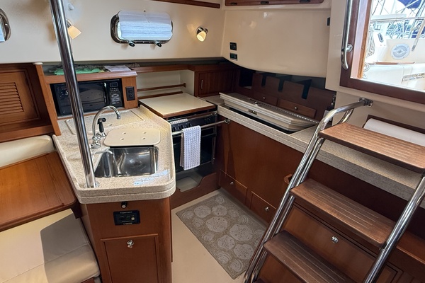 Day One 37ft Island Packet Yacht For Sale