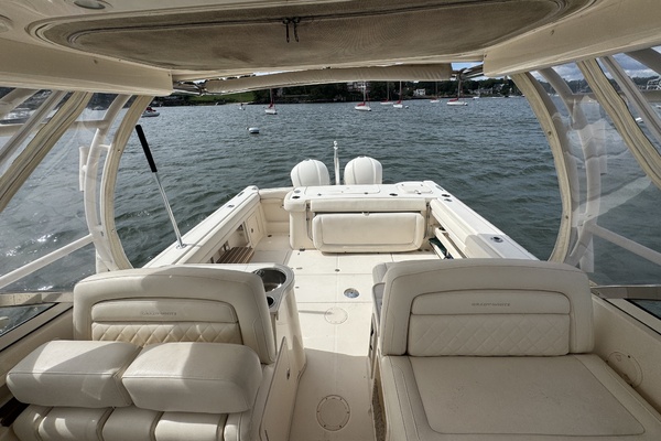 30ft Grady White Yacht For Sale