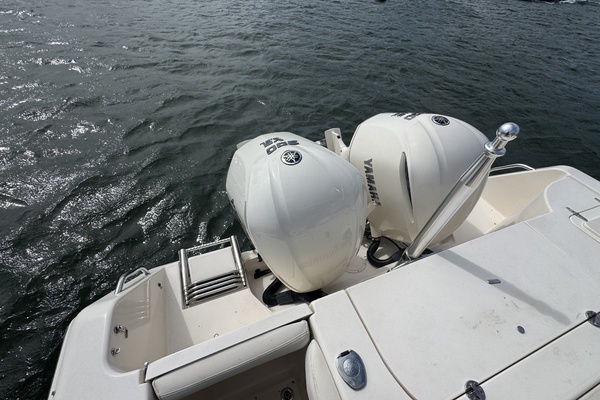 30ft Grady White Yacht For Sale