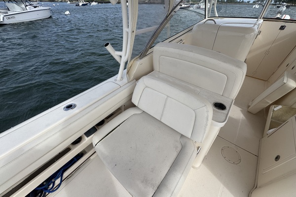 30ft Grady White Yacht For Sale