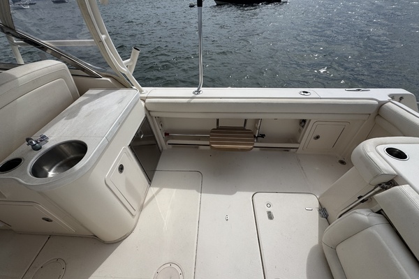 30ft Grady White Yacht For Sale