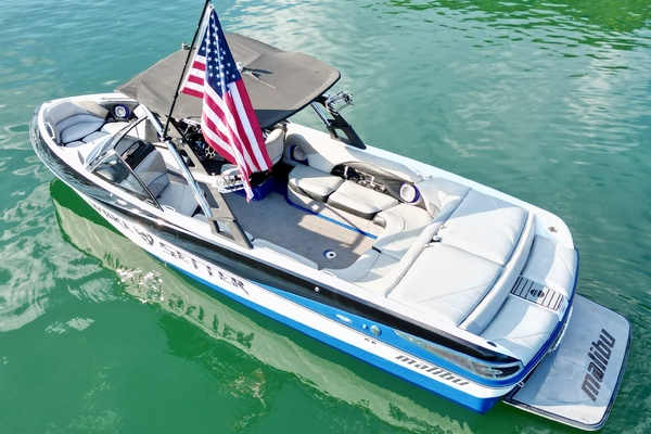 24ft Malibu Yacht For Sale