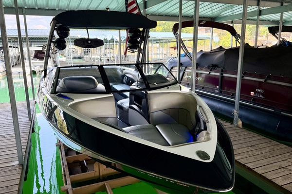 24ft Malibu Yacht For Sale