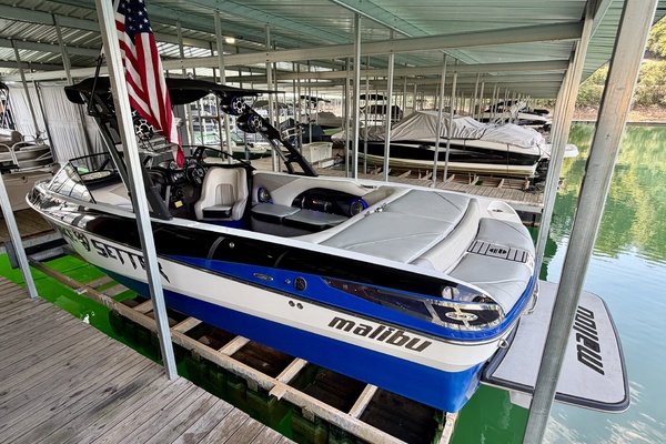 24ft Malibu Yacht For Sale