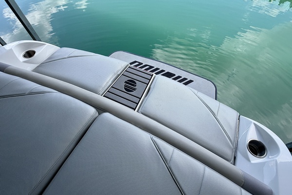 24ft Malibu Yacht For Sale