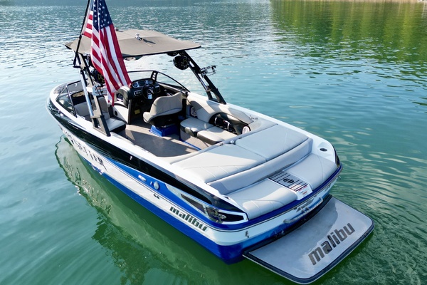 24ft Malibu Yacht For Sale