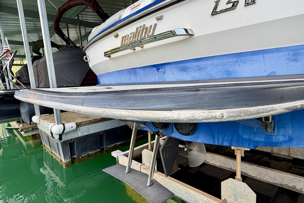 24ft Malibu Yacht For Sale