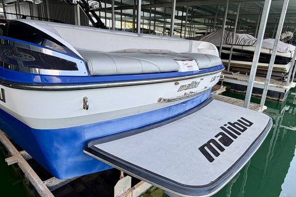 24ft Malibu Yacht For Sale