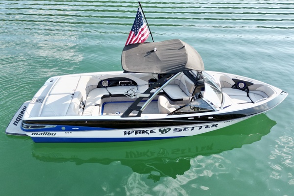 24ft Malibu Yacht For Sale