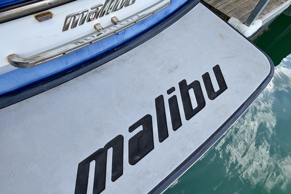24ft Malibu Yacht For Sale