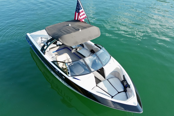 24ft Malibu Yacht For Sale