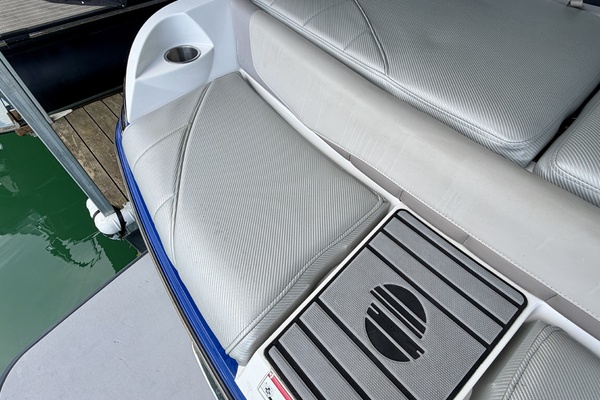 24ft Malibu Yacht For Sale