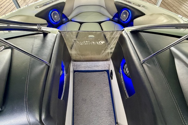 24ft Malibu Yacht For Sale