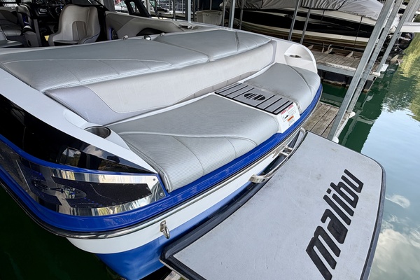 24ft Malibu Yacht For Sale