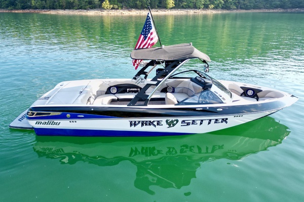 24ft Malibu Yacht For Sale