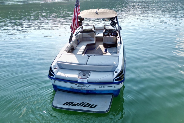 24ft Malibu Yacht For Sale