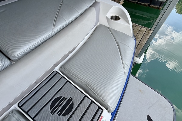 24ft Malibu Yacht For Sale