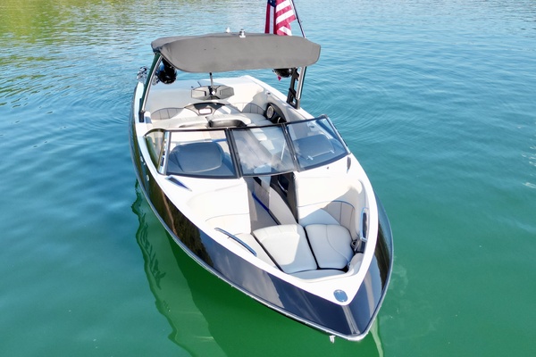 24ft Malibu Yacht For Sale