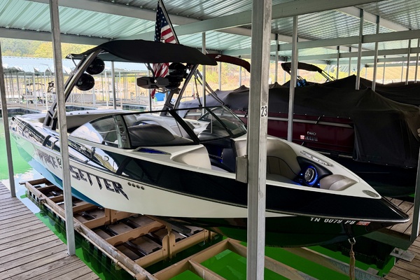 24ft Malibu Yacht For Sale