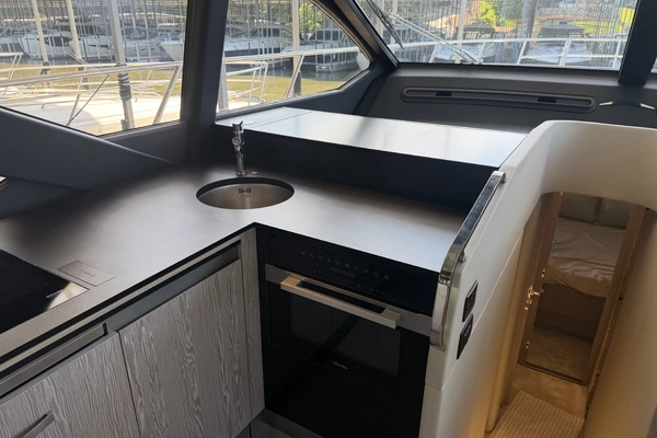 Azimut S6 Yacht For Sale