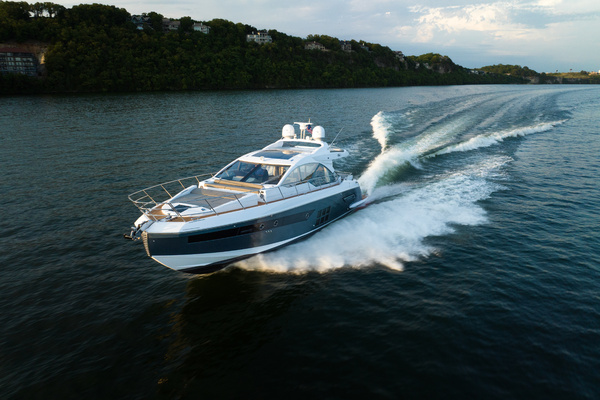 59FT (17.98M) AZIMUT