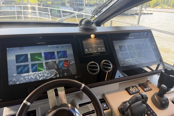 Azimut S6 Yacht For Sale