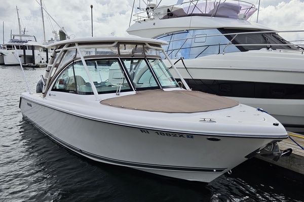 Sullybration 26ft Pursuit Yacht For Sale